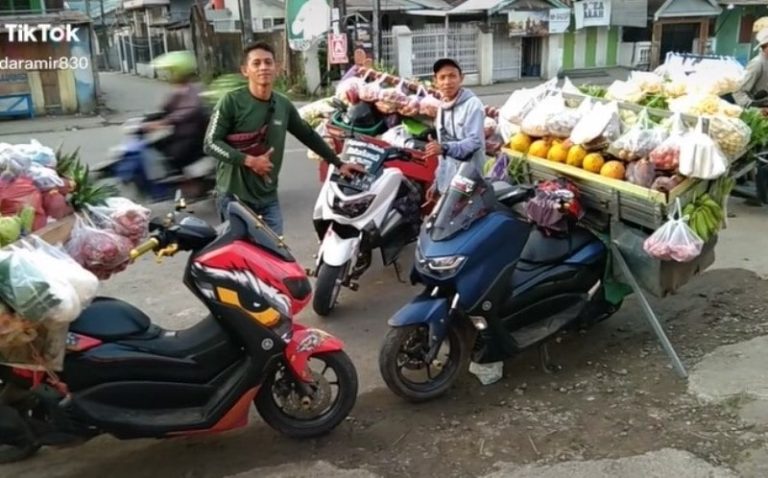 Mantap 3 Pedagang Sayur ini Jualan Naik Motor Nmax Berasa Lagi Kopdar