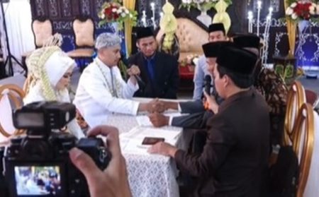 Ngakak Pengantin Pria Salah Sebut Nama Calon Istri Saat Akad Malah Mau Nikahi Mertua