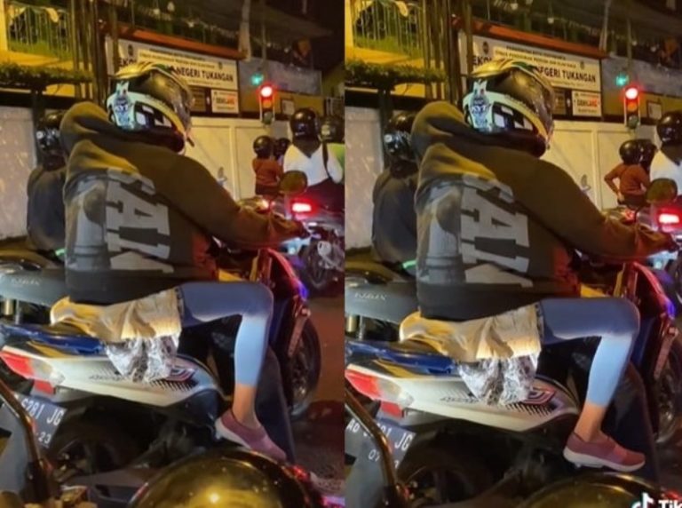 Kelewat Bucin, Pasangan ini Terekam Sejaket Berdua Saat Naik Motor Kelewat Bucin Pasangan ini Terekam Sejaket Berdua Saat Naik Motor