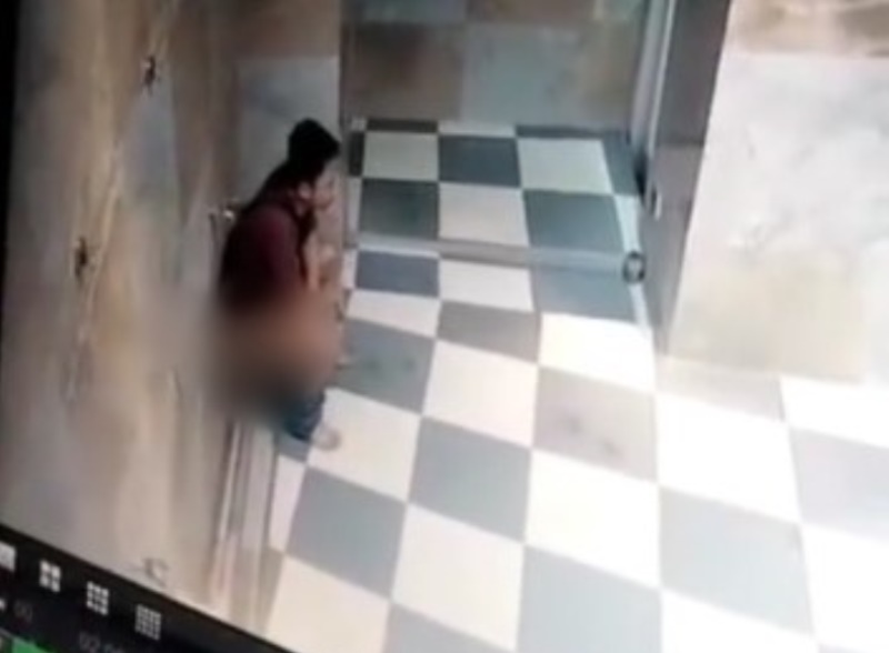Seorang Pria Nekat BAB di Tempat Wudhu Masjid Gak Beradab