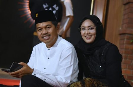 Anggota DPR Dedi Mulyadi Digugat Cerai Istri Unggah Foto ini di Medsos