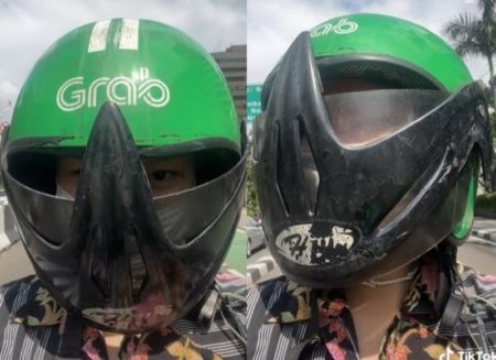 Momen Wanita Pakai Helm Unik Saat Dibonceng Ojol Malah Kayak Power Ranger