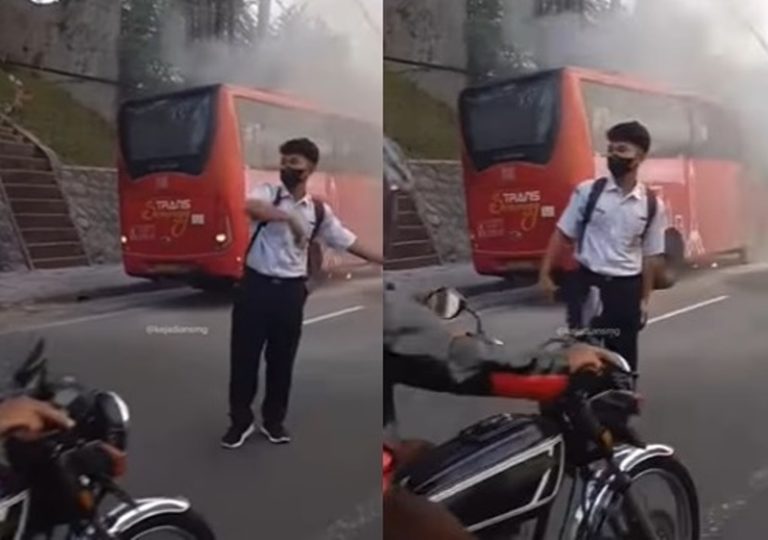 Viral Video Siswa SMP Spontan Atur Lalu Lintas Saat Ada Bus Terbakar
