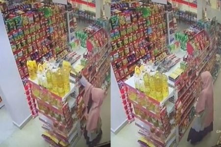 Viral Wanita Bercadar Nekat Curi Minyak Goreng di Minimarket Aksinya Terekam CCTV