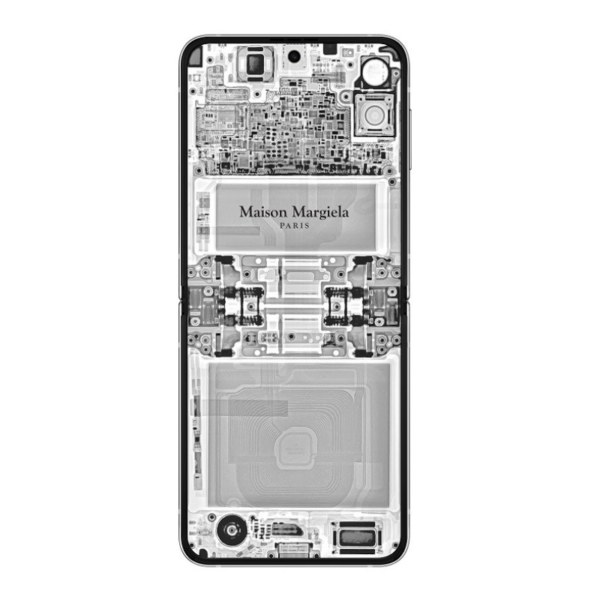 Samsung Galaxy Z Flip4 Maison Margiela Edition