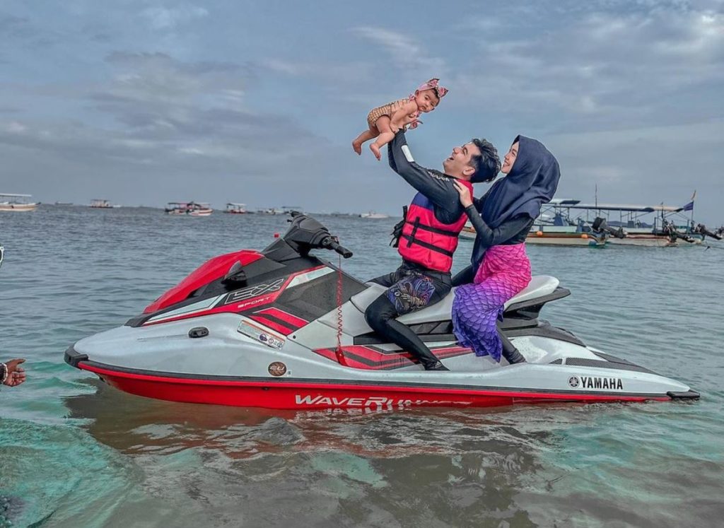 Duh Ria Ricis Ajak Moana Naik Jetski Kompas PA Jangan Ekploitasi Anak Demi Konten