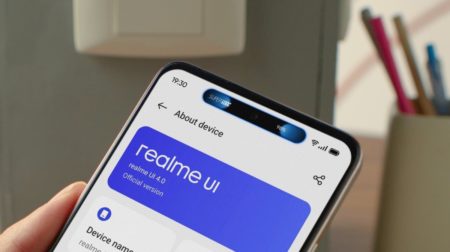 HP Realme dengan Layar Dynamic Island