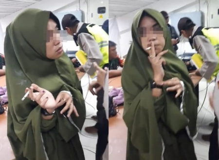 Terciduk Copet di Masjid Al Jabbar yang Nyamar Jadi Ukhti Santai Ngerokok Saat Ditangkap