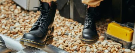 Rekomendasi Sepatu Dr Martens Terpopuler