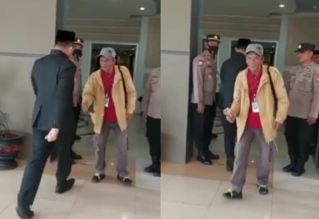 VIRAL Ketua DPRD Luwu Timur Tolak Jabat Tangan Warga Ramai Dikritik Sombong Amat