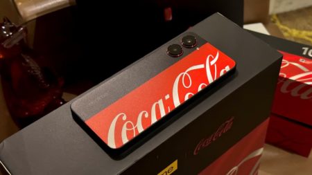 HP Realme 10 Pro Coca Cola Edition Siap Meluncur di Indonesia