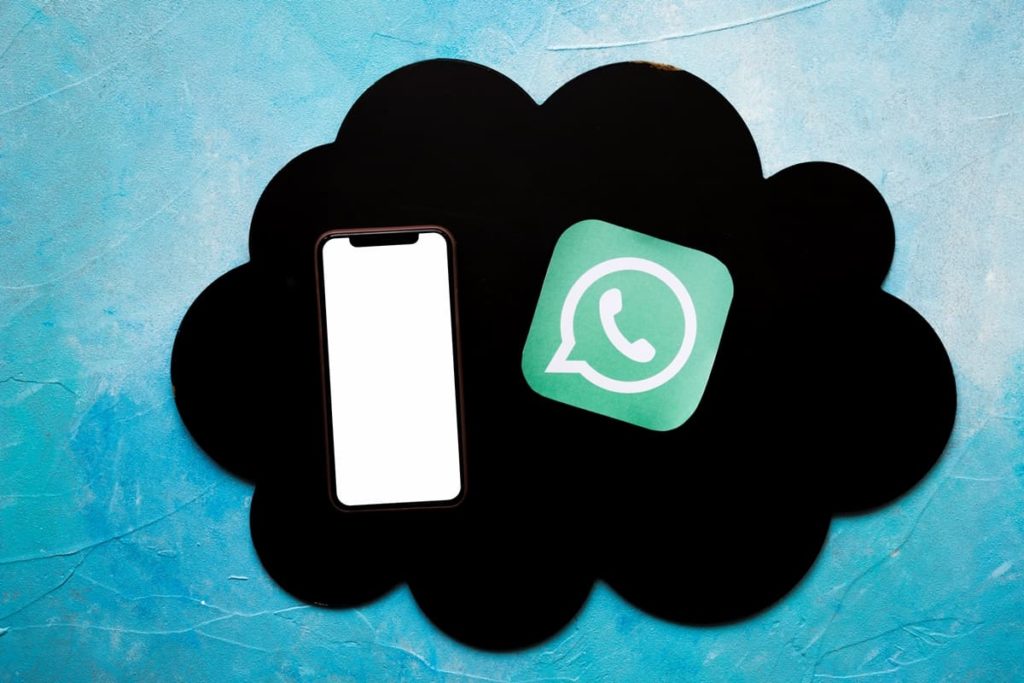 Cara Menghilangkan Online di WhatsApp