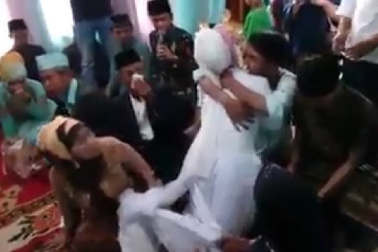 Momen Ketika Mantan Hadir di Ijab Qabul