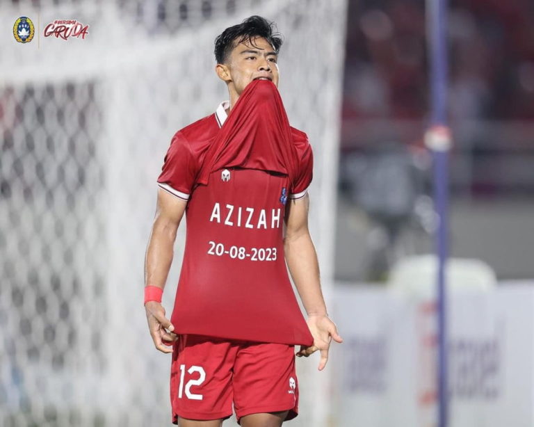 Bucin Abis! Pratama Arhan Selebrasi Pamer Nama Istri Usai Cetak Gol