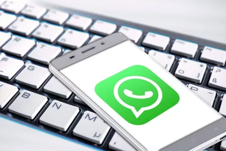 Cara Membatalkan Report di WhatsApp