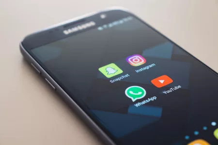 Cara Sambungkan Status WhatsApp ke Instagram