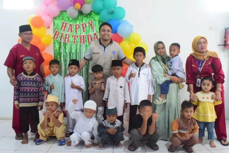 Khitanan Massal Gratis di Apotek Putra Harapan Kita